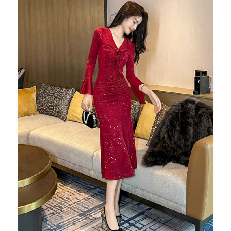 ローズモチーフフロントシャーリングマーメイドワンピース