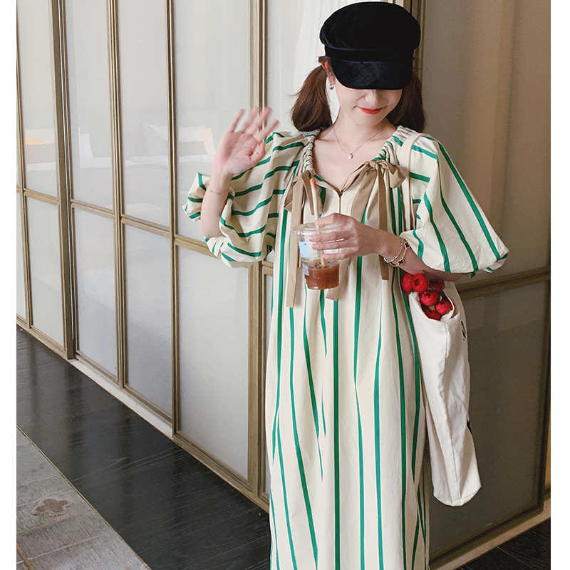 ドローストリングネックバルーンスリーブストライプワンピース