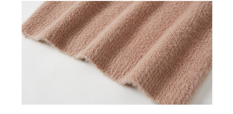 クロップドマシュマロニット×ナローニットスカート