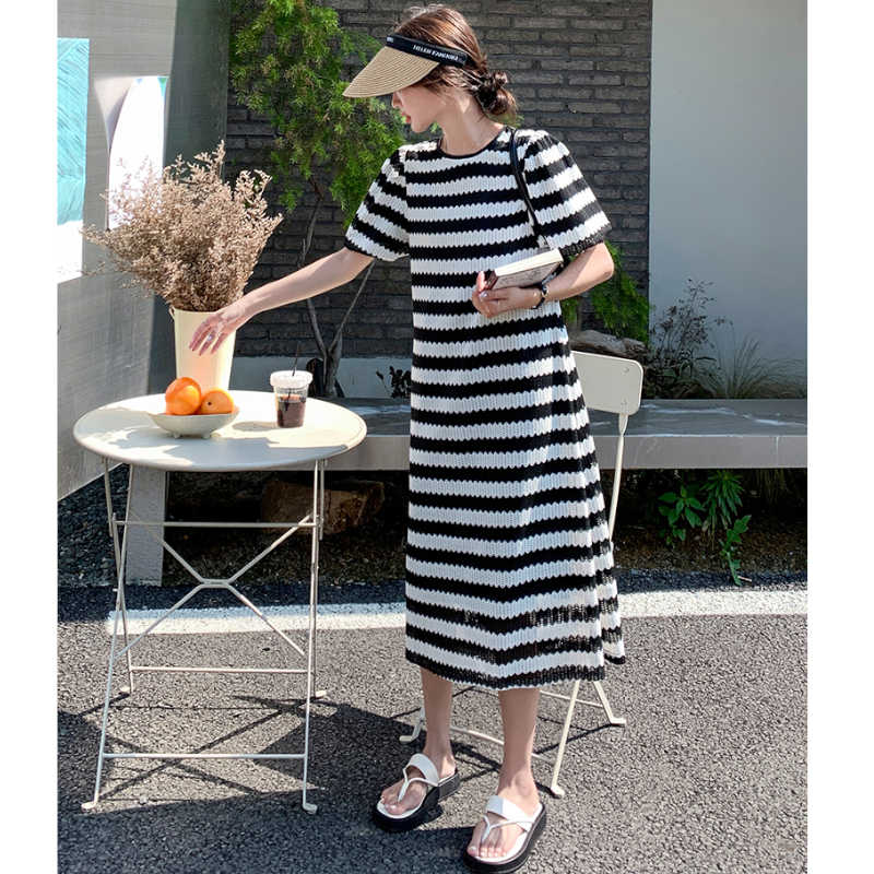 フレアスリーブギザギザボーダーマキシワンピース