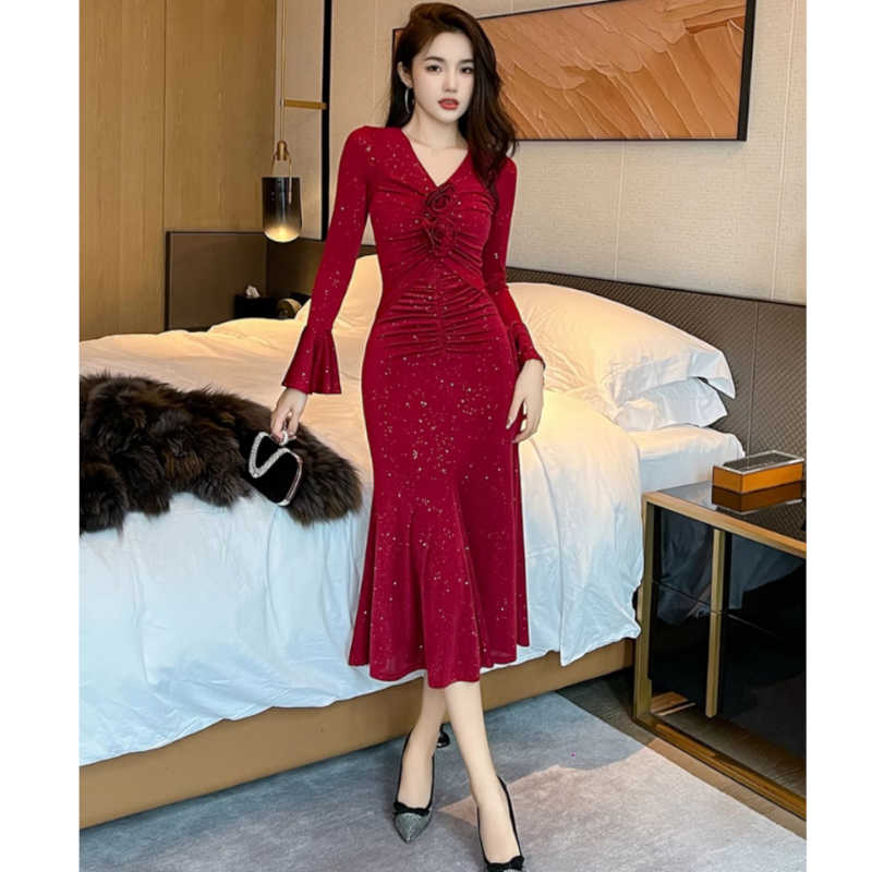 ローズモチーフフロントシャーリングマーメイドワンピース