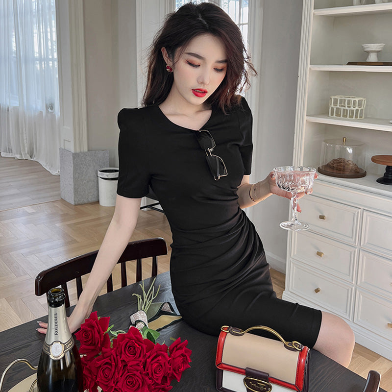 ウエストギャザータイトブラックワンピース