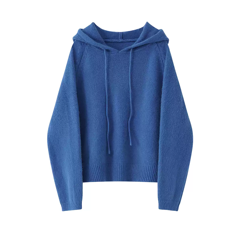 ロイヤルブループルオーバーニット