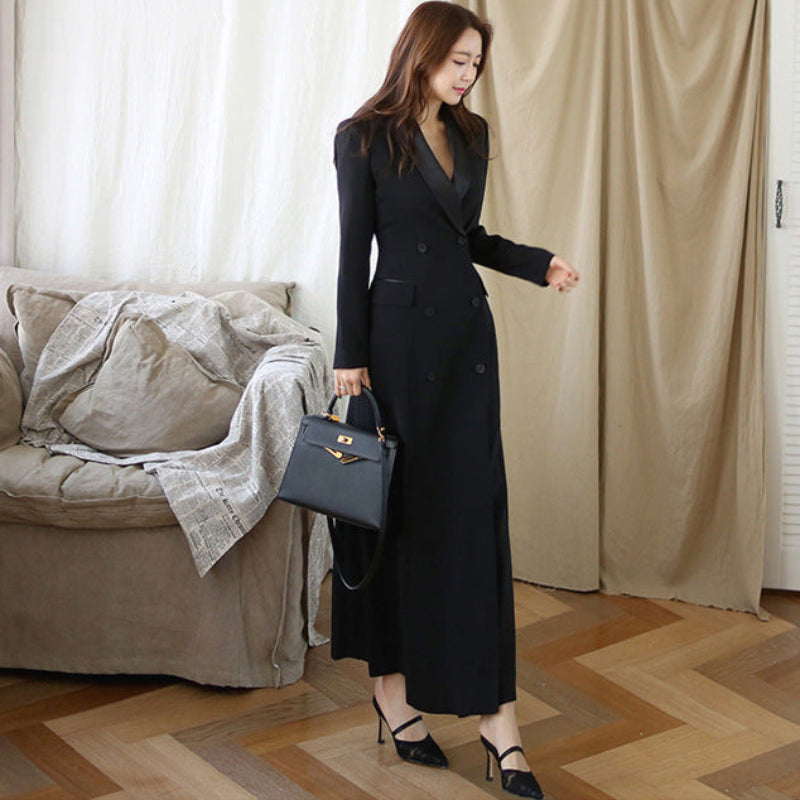 テーラードカラーブラックワンピース