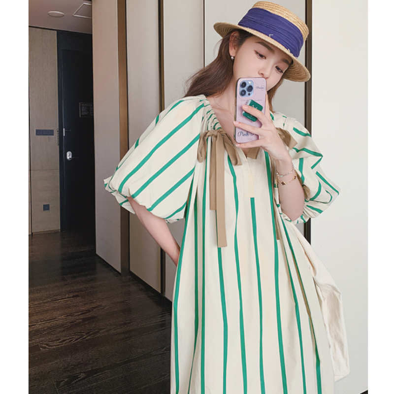 ドローストリングネックバルーンスリーブストライプワンピース
