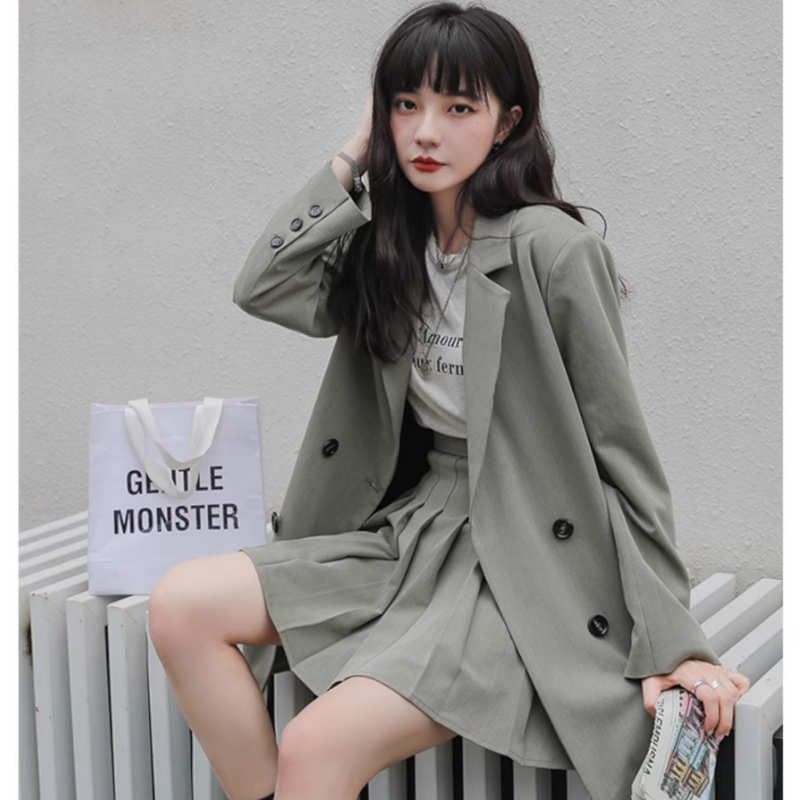 ロングテーラードダブルジャケット×プリーツミニスカート