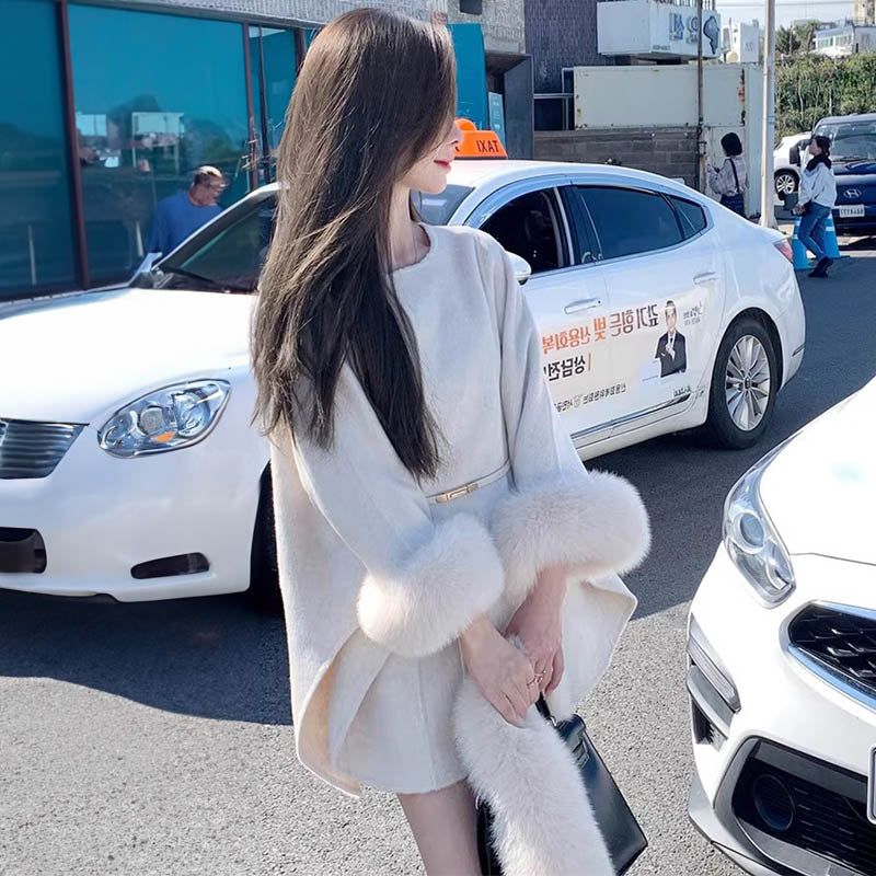 ファー付きドルマンコート