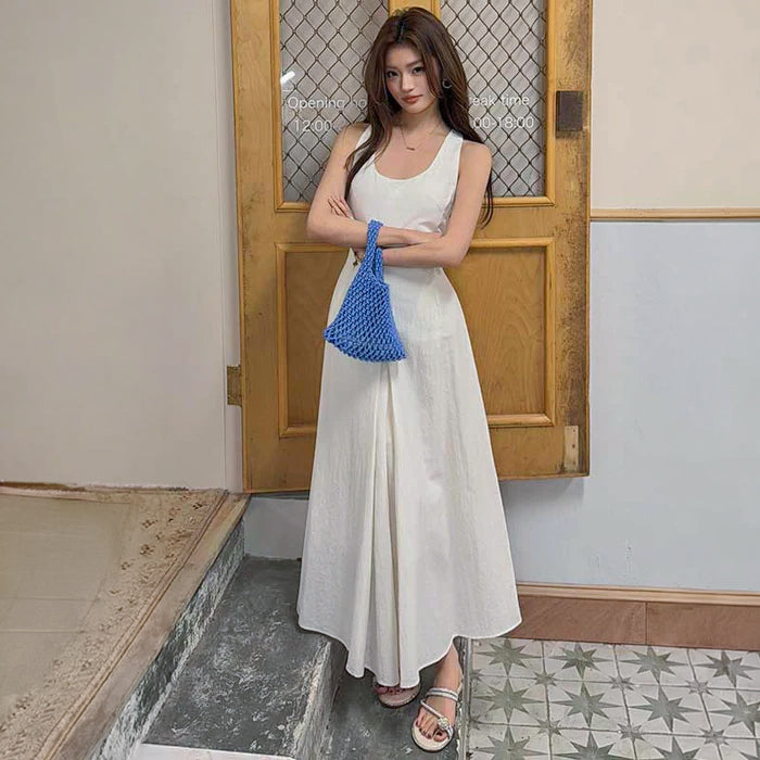 ラウンドネックノースリーブマキシワンピース