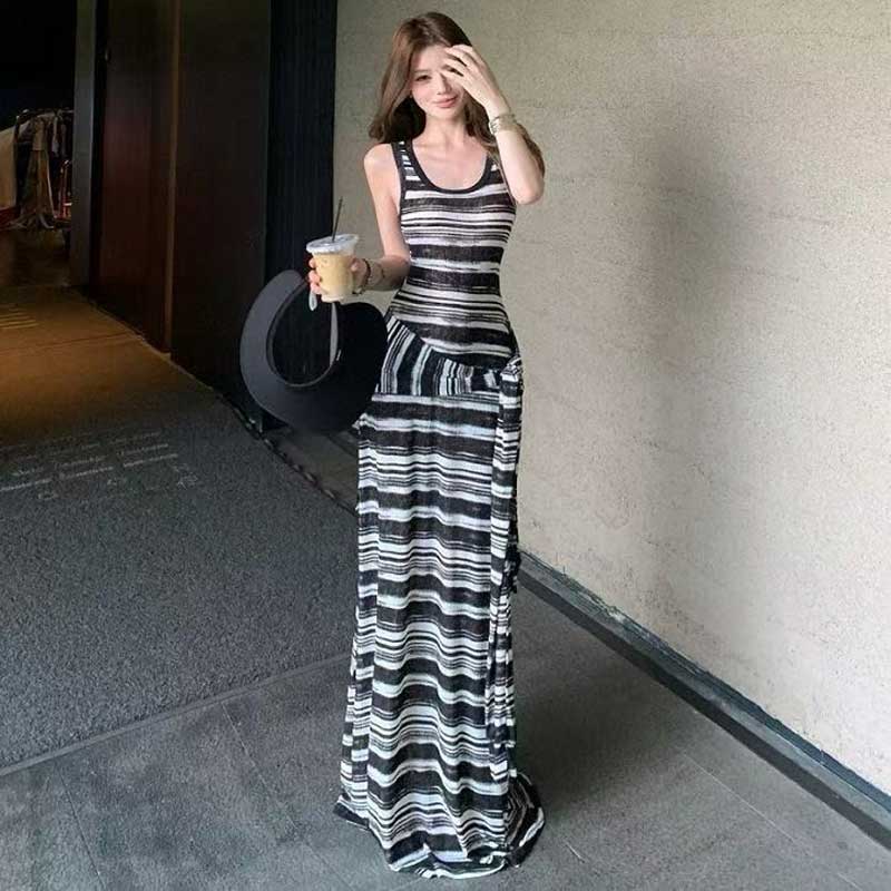 マルチボーダーマキシワンピース