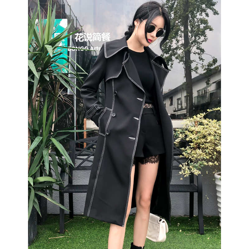 アウトラインステッチヨークトレンチコート