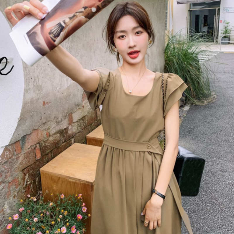 フリルショルダースクエアネックオールインワンワイドパンツ