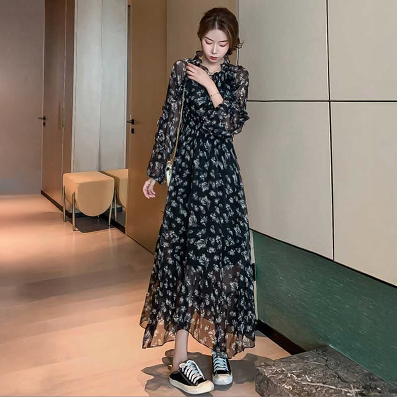 小花柄シフォンワンピース