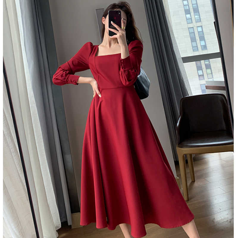 バックオープンスクエアネックレッドロングワンピース