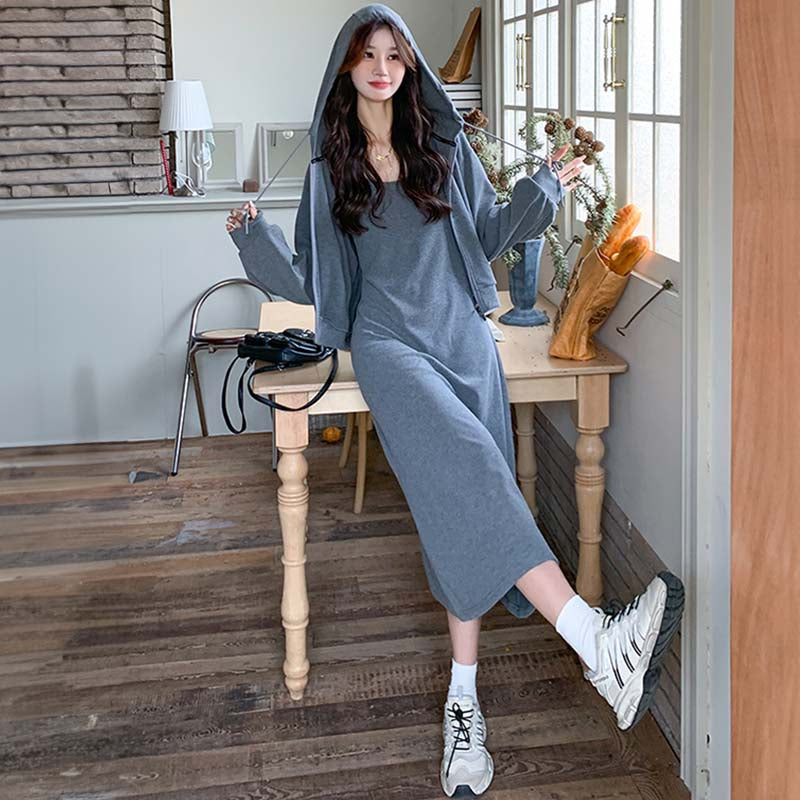 チャコールジップアップフーディー×マーメイドキャミワンピ ツーピース