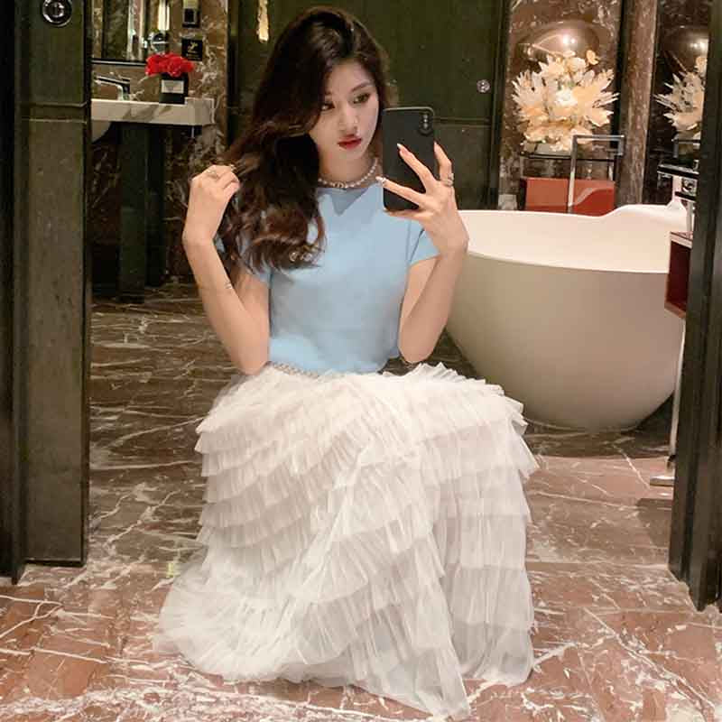 ラウンドネックニット×パールベルト付きチュールティアードスカート(2colors)