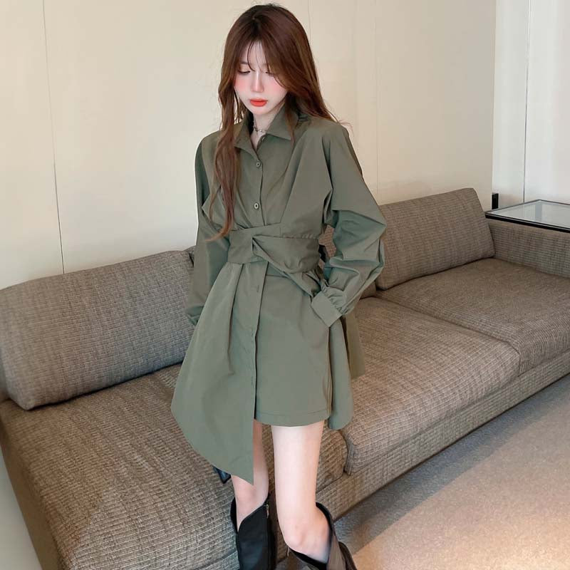 ミリタリーロングシャツ×ショートパンツ