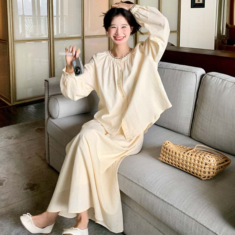 オフホワイトブラウス×フレアスカートセット