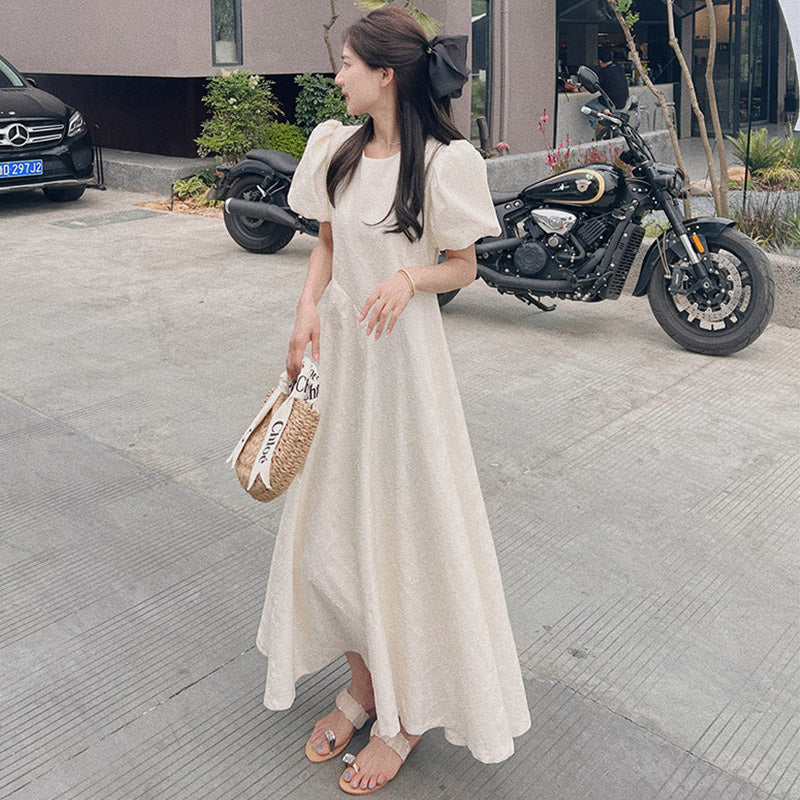 パフスリーブAラインワンピース