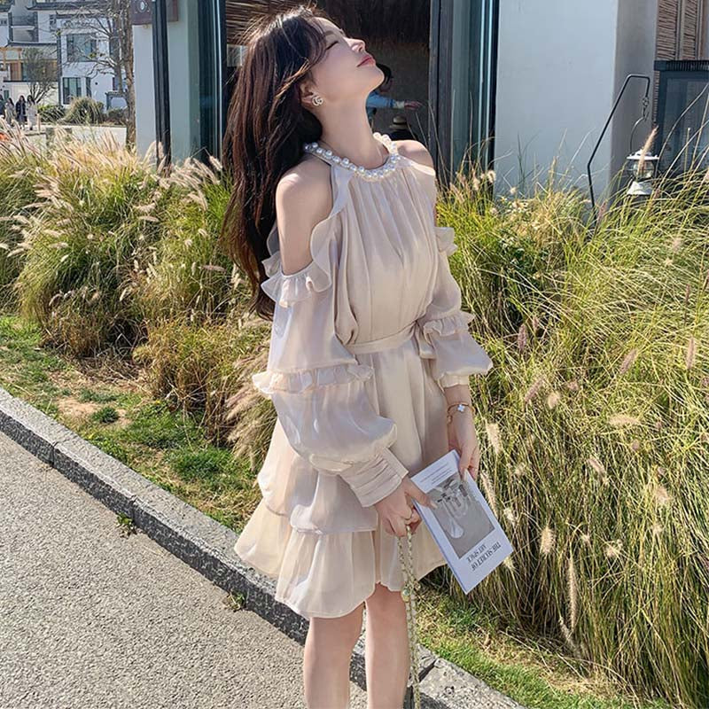 オープンショルダーフリルワンピース