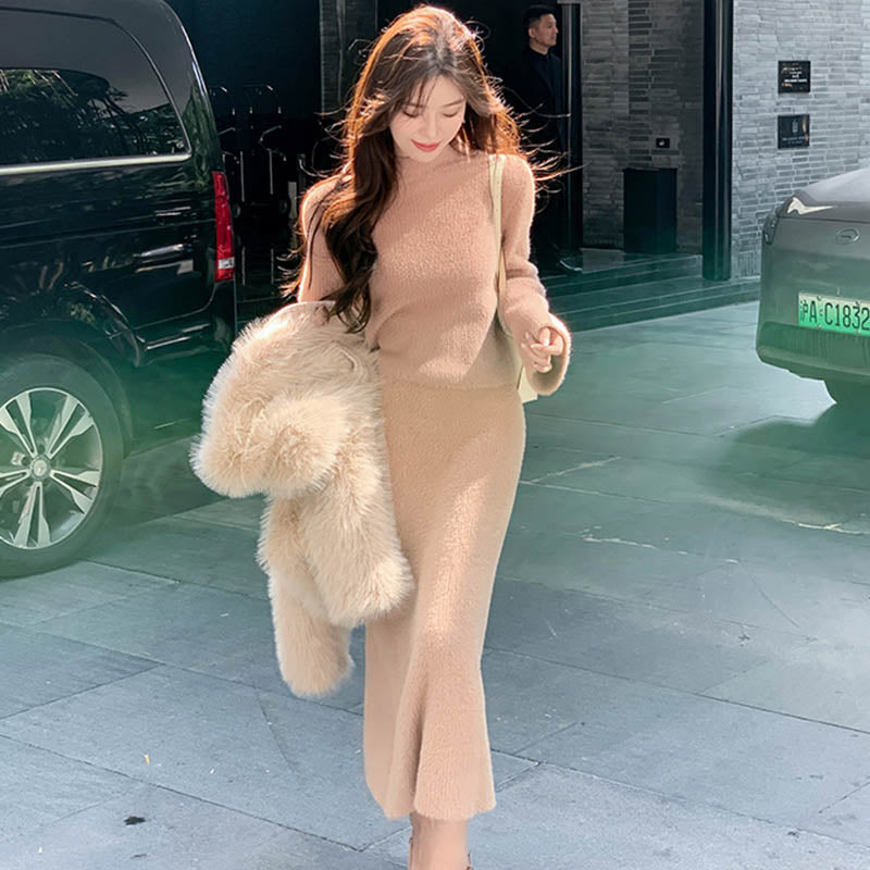 クロップドマシュマロニット×ナローニットスカート