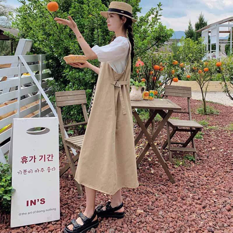 バルーン袖Tシャツ×チノサロペットスカート