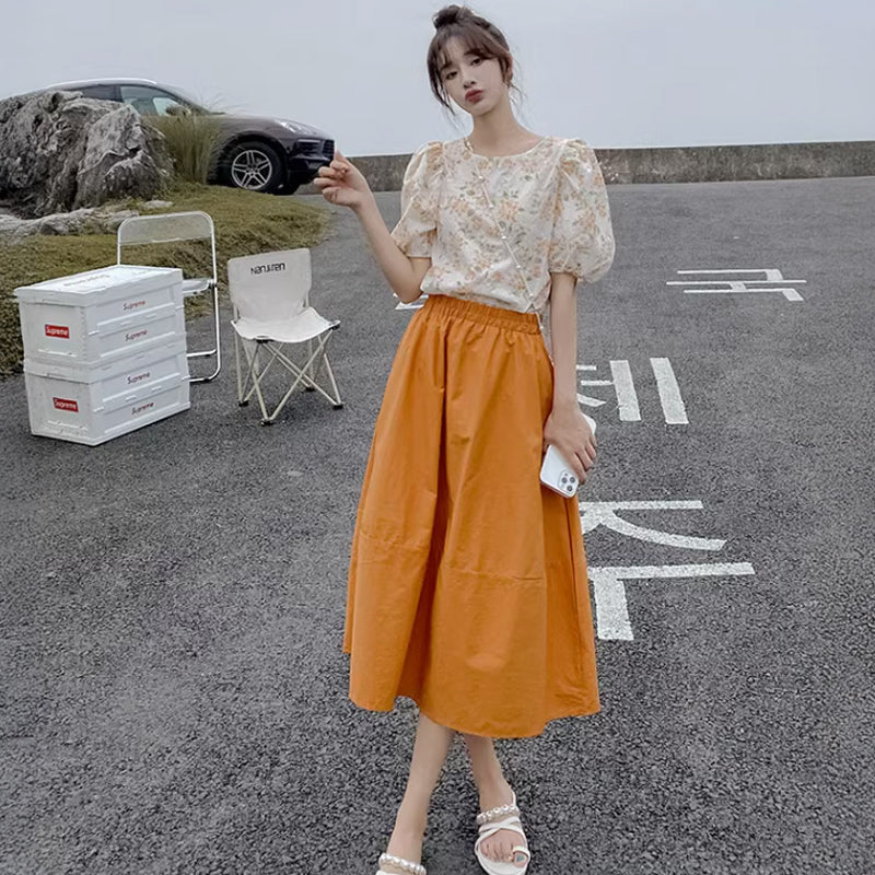 【美品】マーガレットハウエル　コットンリネン　膝丈フレアスカート オレンジ S MARGARET HOWELL（マーガレットハウエル）の「WASHED COTTON SATIN