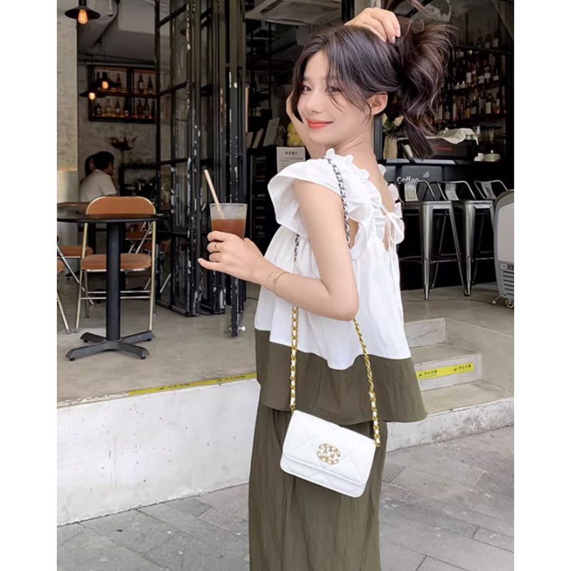 フレンチスリーブフリルトップ×ワイドパンツ