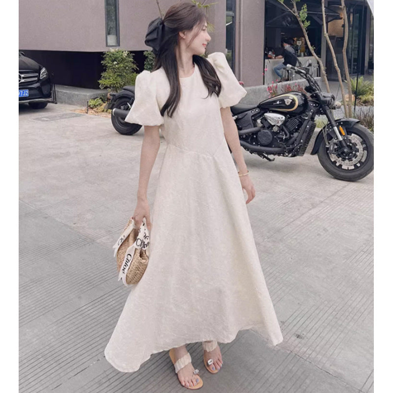パフスリーブAラインワンピース