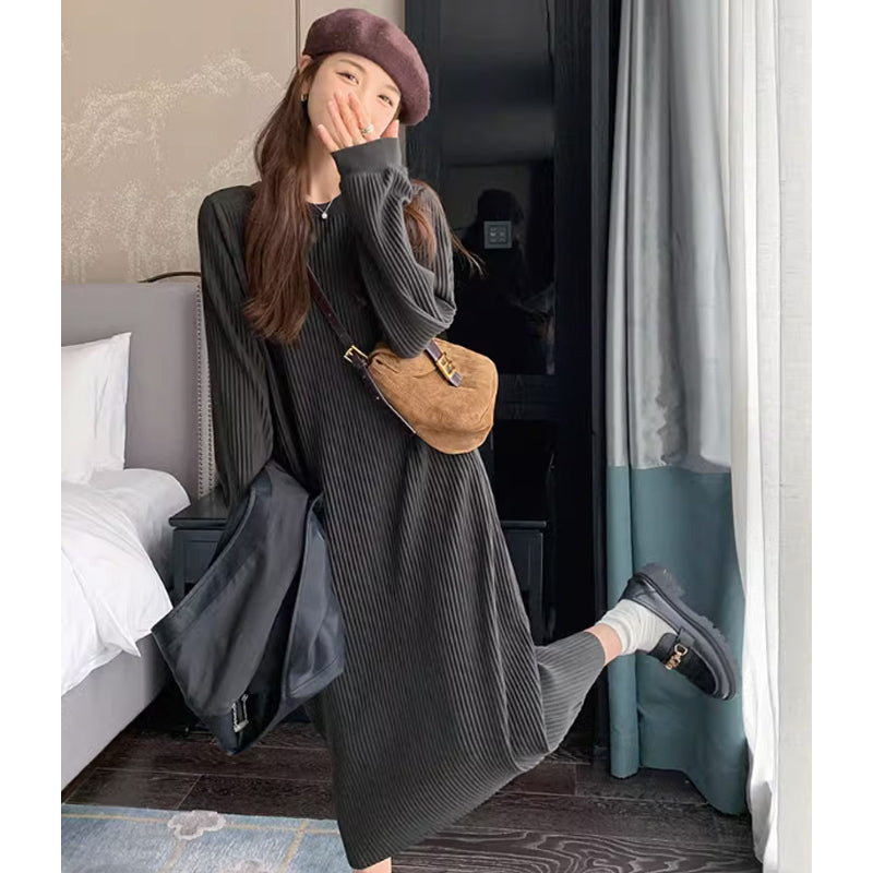 ワイドレザーベスト×リブニットワンピース