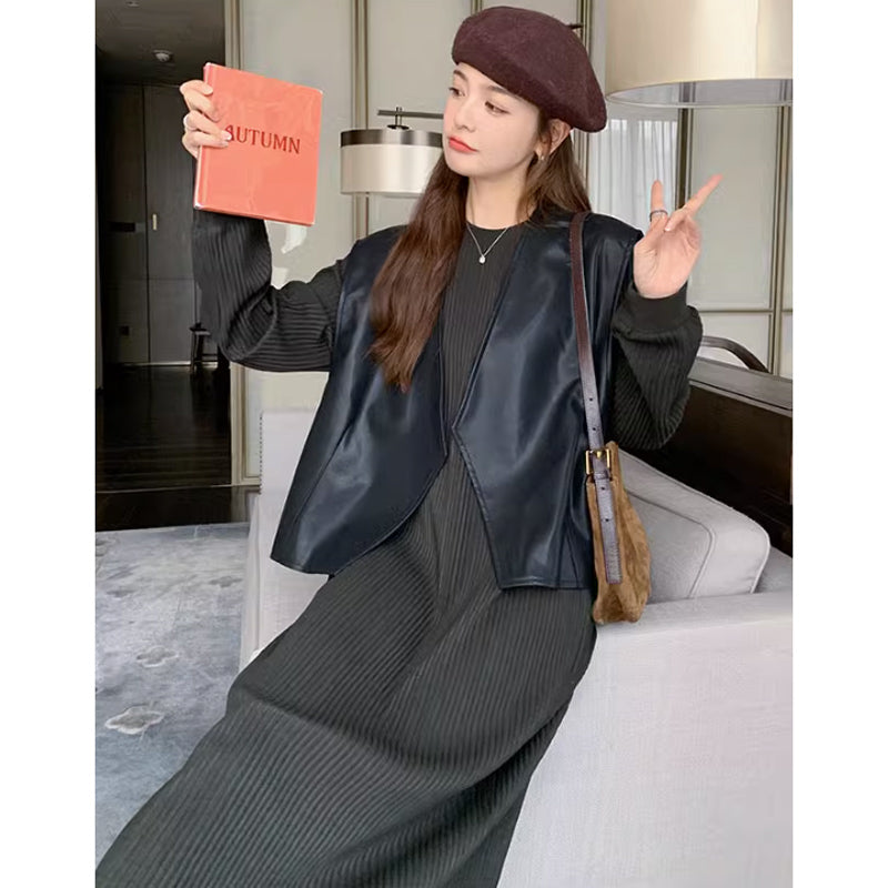 ワイドレザーベスト×リブニットワンピース