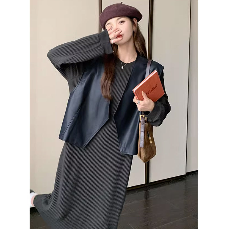 ワイドレザーベスト×リブニットワンピース