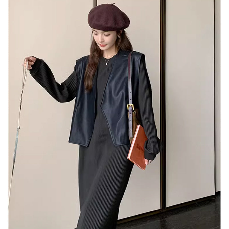 ワイドレザーベスト×リブニットワンピース