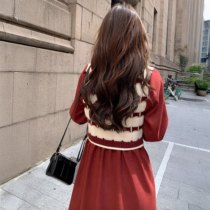 ラウンドネックAラインニットワンピース(2colors)