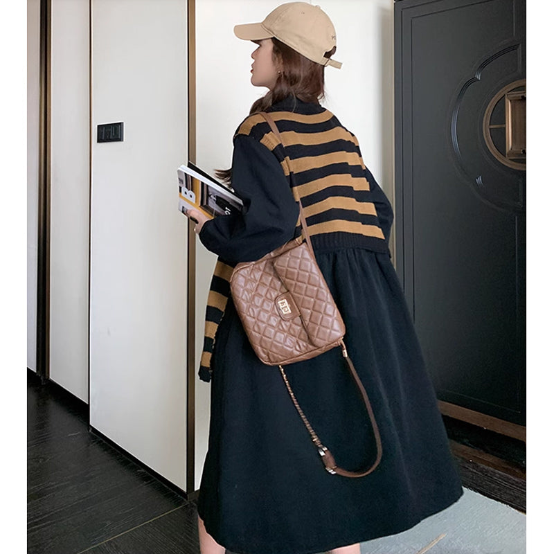 肩掛けカーデ風ブラックシャツワンピース