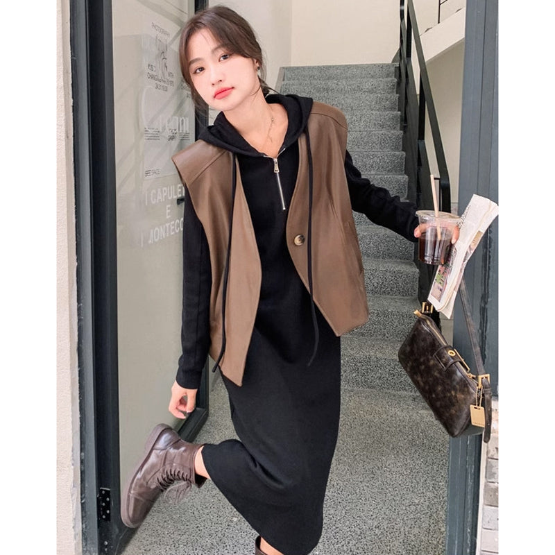 フーディーワンピース×ワイドレザーベスト