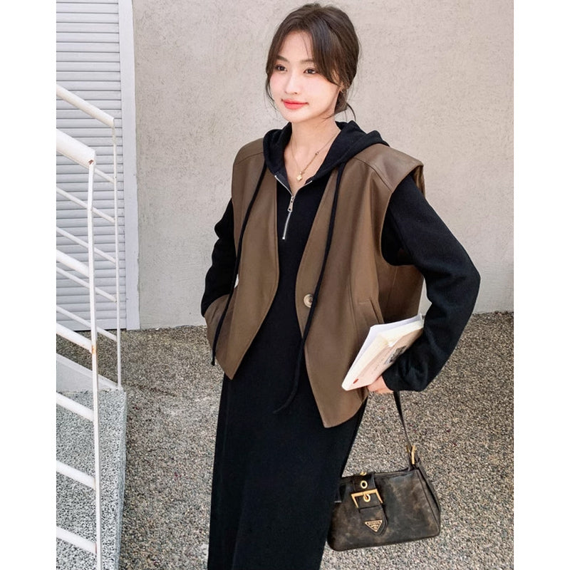 フーディーワンピース×ワイドレザーベスト