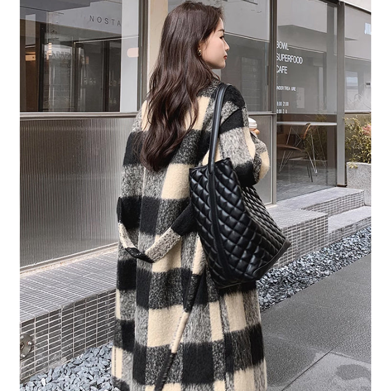 リバーシブルブラックチェックコート