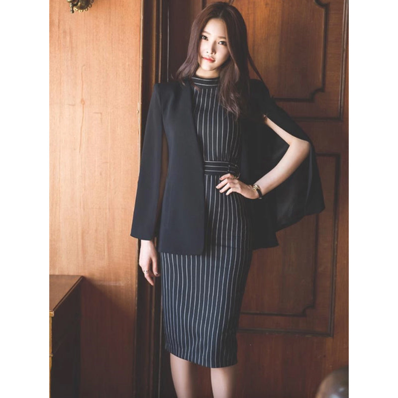 スリットジャケット×ノースリーブタイトワンピース