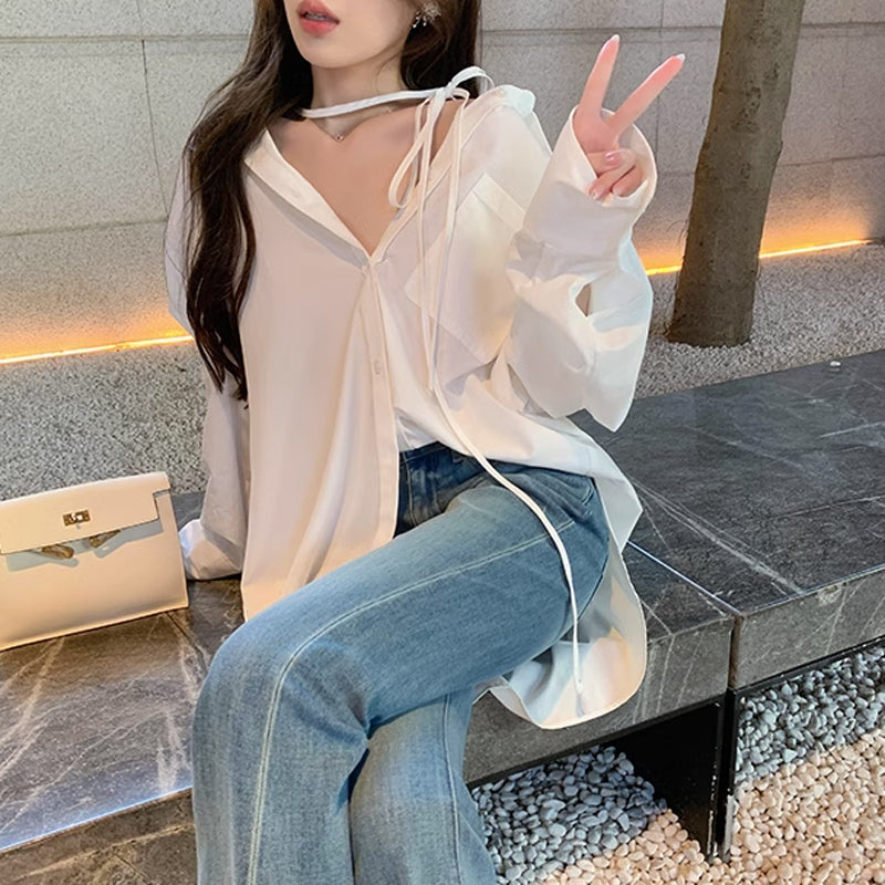 リボンストラップホワイトブラウス