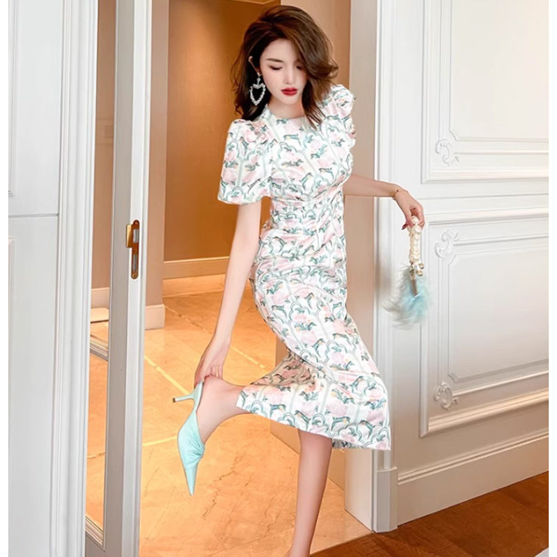 レトロフラワータイトワンピース