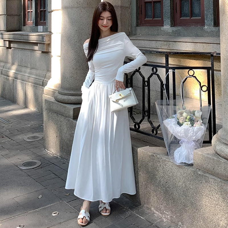 オフショルダーホワイトワンピース