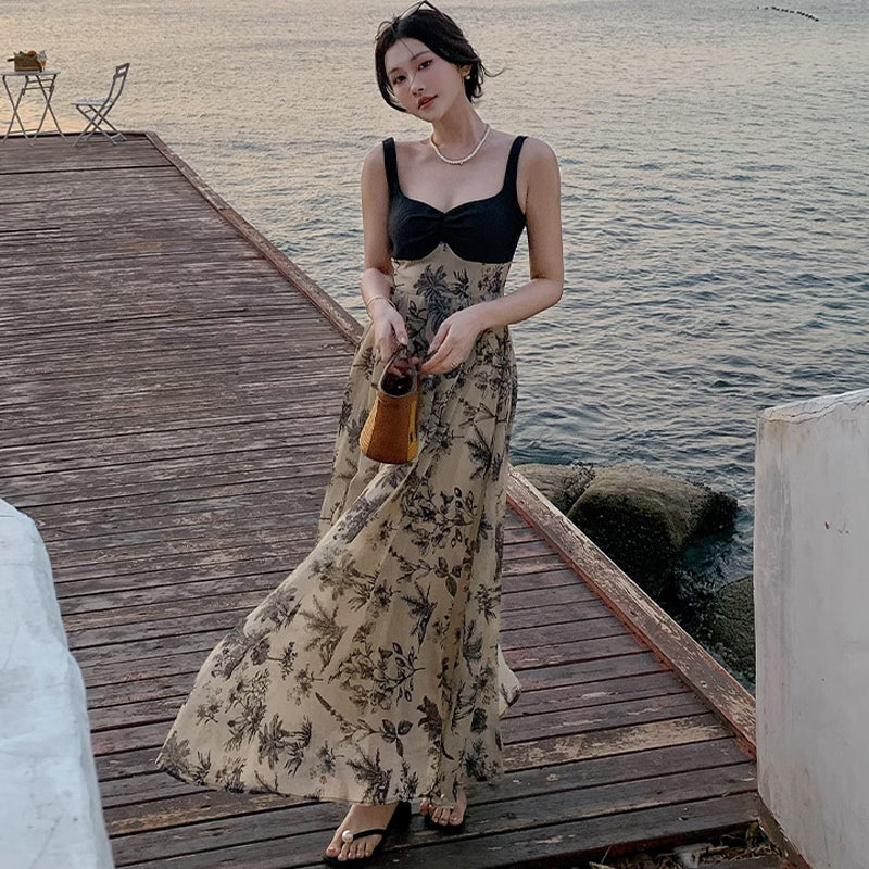 ブラックカーディガン×シックフラワーワンピース