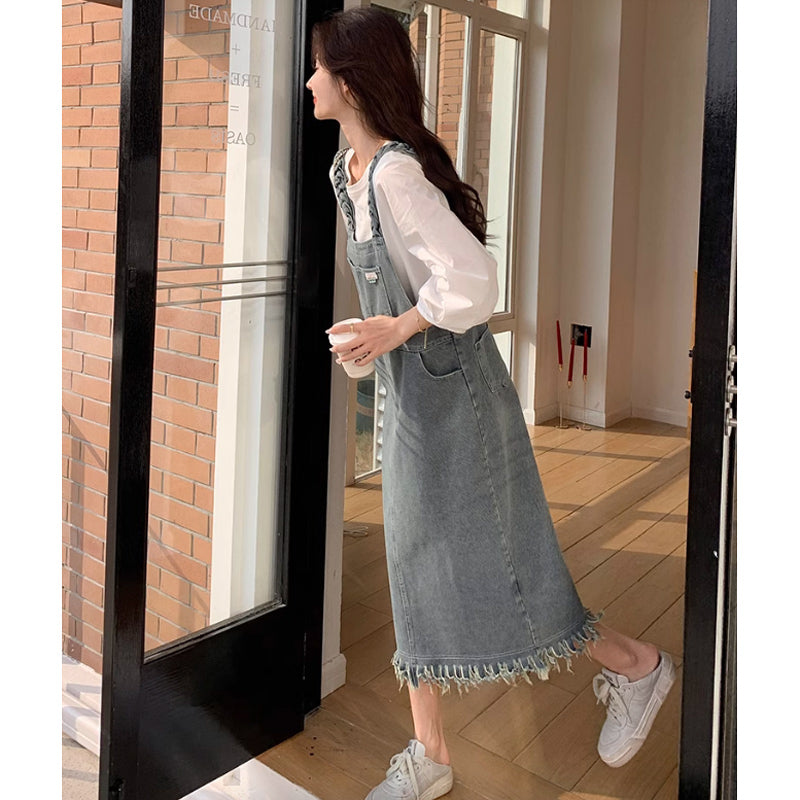 バルーン袖Tシャツ×カットオフデニムサロペットスカート