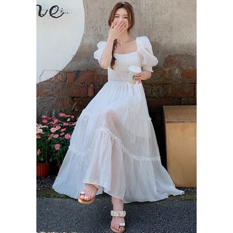 オフショルダーシャーリングワンピース