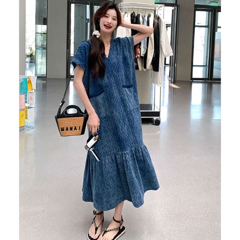 裾フレアVネックワンピース