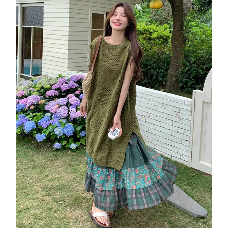 ニットワンピース×パッチワークフラワーワンピース