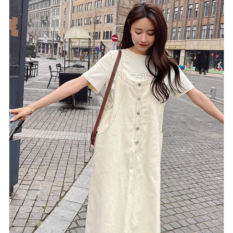 ロゴプリトンシャツ×Aラインステッチサロペットスカート