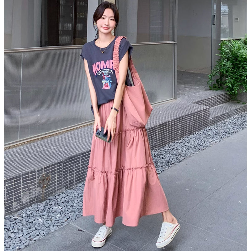 プリントTシャツ×ティアードスカート