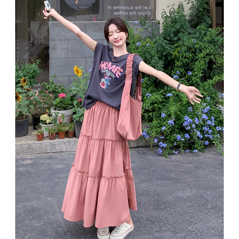 プリントTシャツ×ティアードスカート