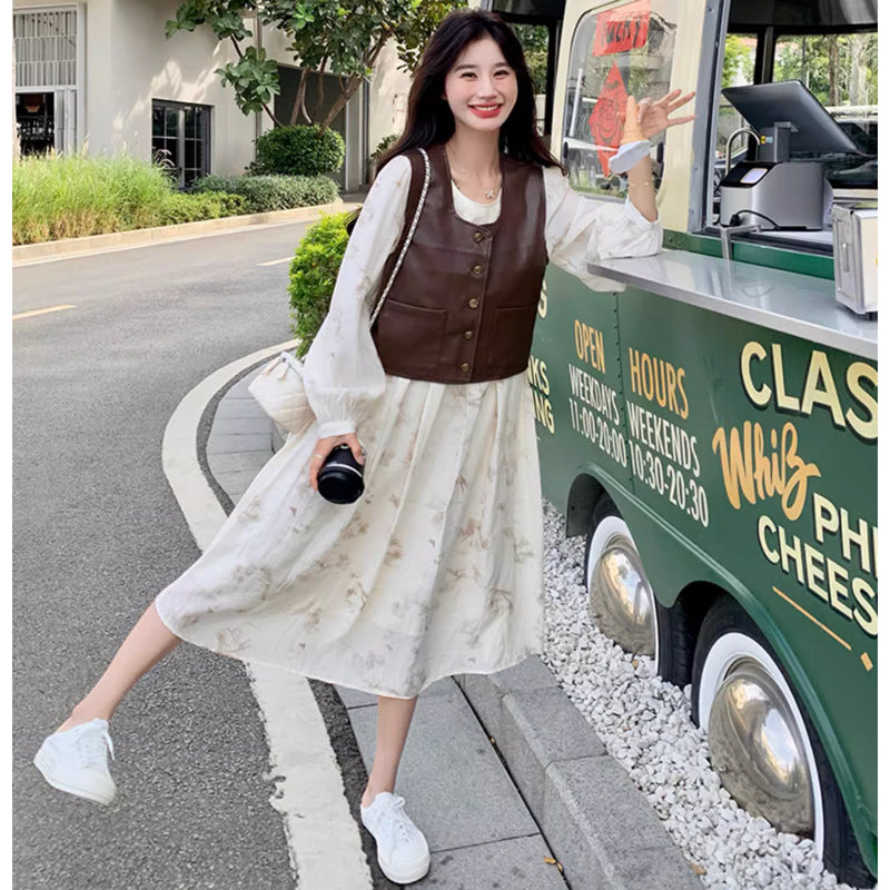レザーベスト×ラウンドネックシフォンワンピース